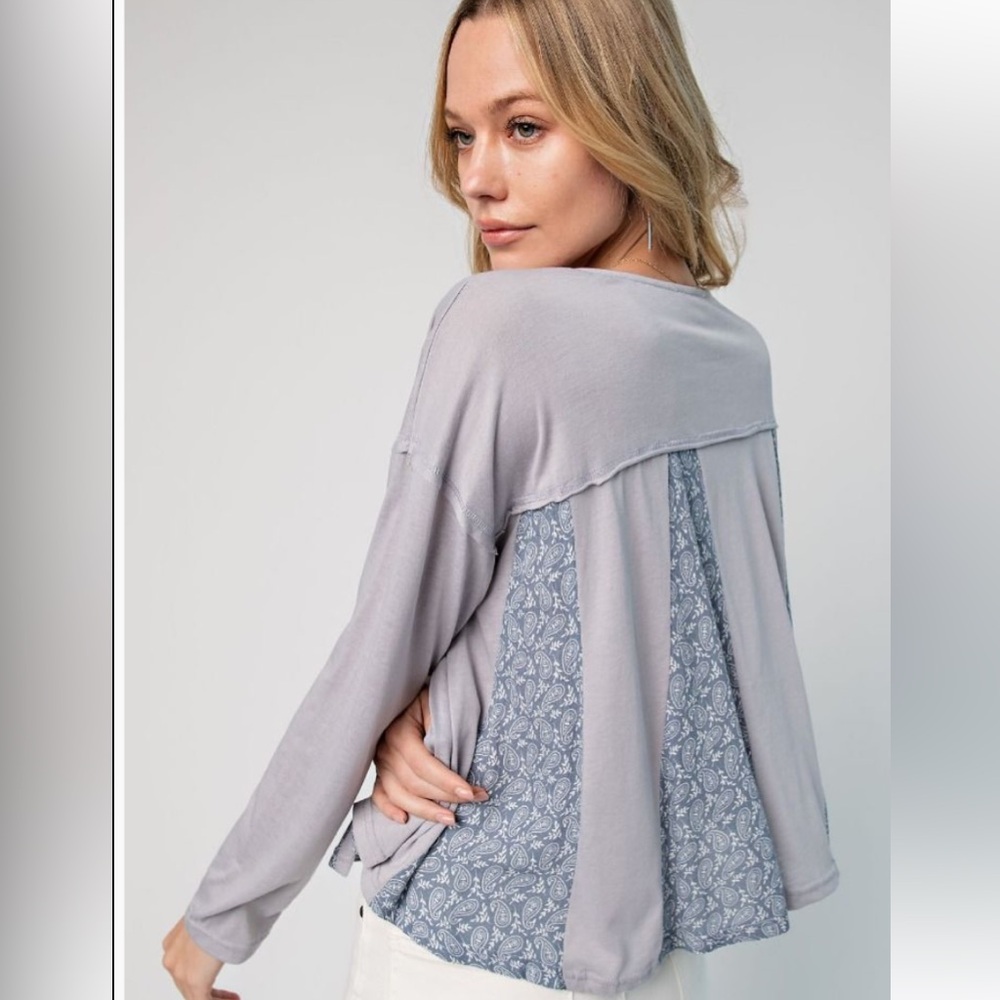 Elegant Women's Gray Top with Lace Detail
